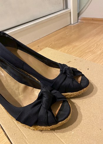 Dolgu Topuklu Kadın Ayakkabı - Görsel 2