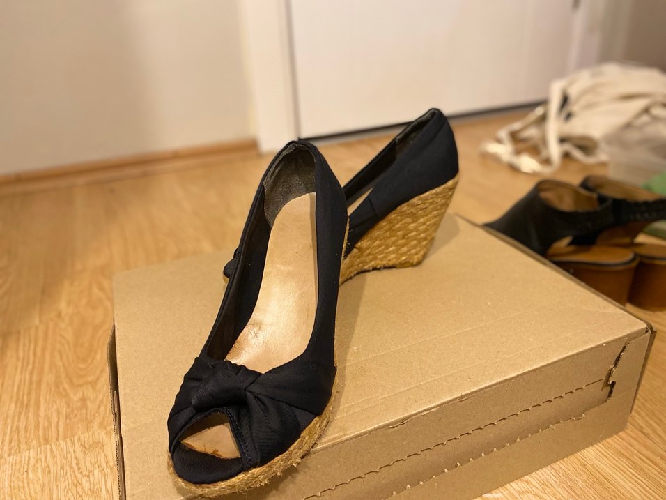 Dolgu Topuklu Kadın Ayakkabı - Görsel 4