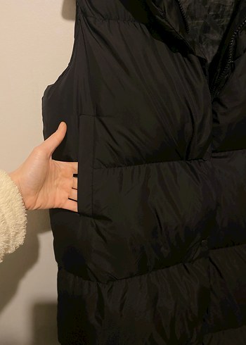 Siyah Fermuarlı Kadın Midi şişme Yelek - Görsel 3