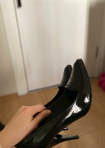 Siyah Rugan Tokalı Stiletto Topuklu Kadın Ayakkabı - Görsel 2