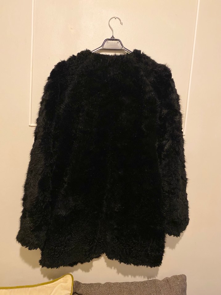 Siyah Peluş Kürk Detaylı Midi Kadın Kaban - Görsel 5