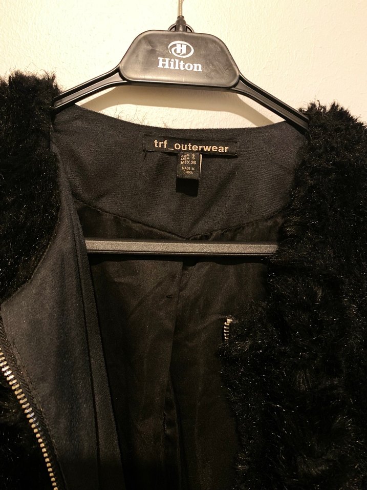 Siyah Peluş Kürk Detaylı Midi Kadın Kaban - Görsel 3