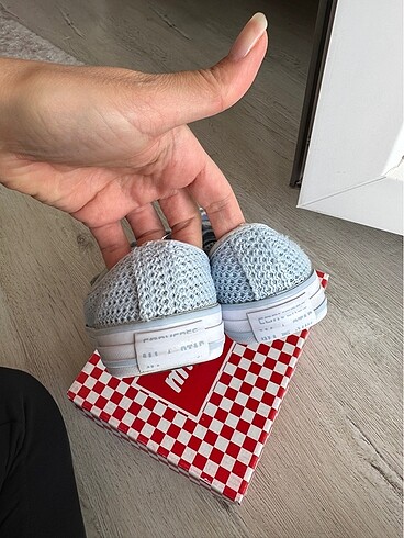 33 Beden Converse kız çocuk spor ayakkabı