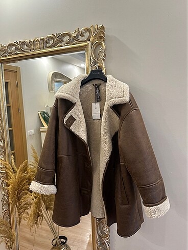 s Beden Stradivarius mont
