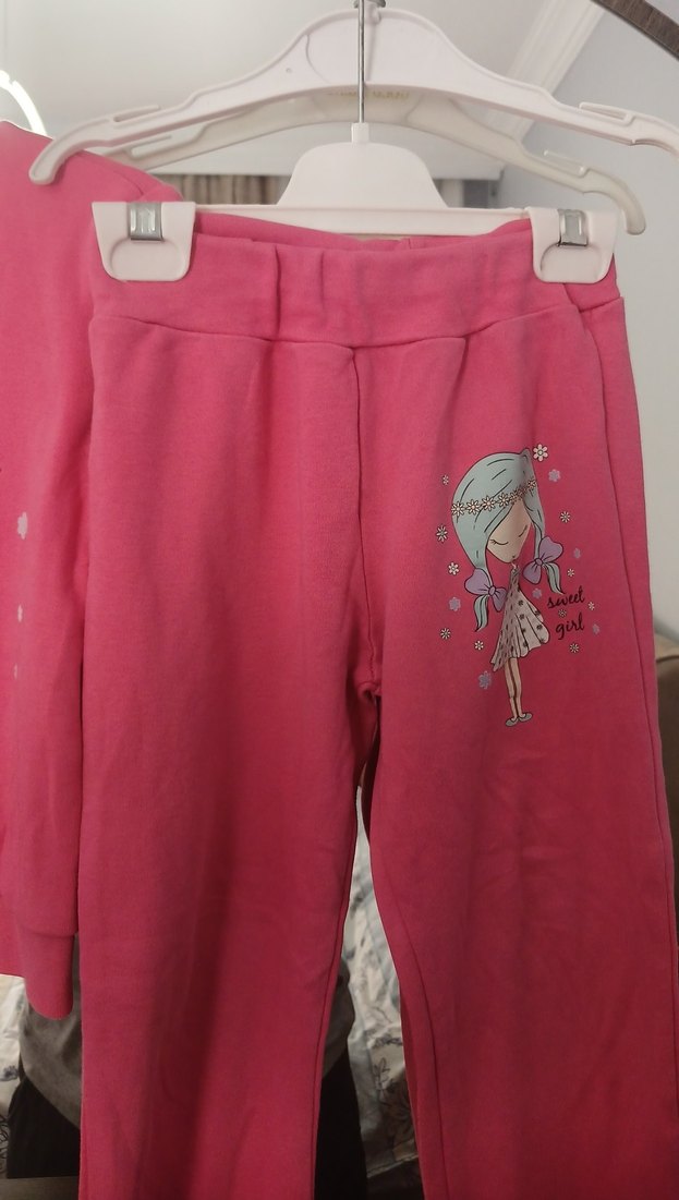 Canlı Pembe Kız Çocuk Eşofman Takımı — görsel 2/3