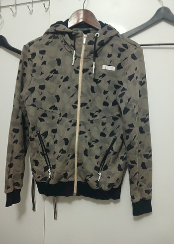 Fred Perry Camo Desenli Kapusonlu Fermuarli Sweatshirt
