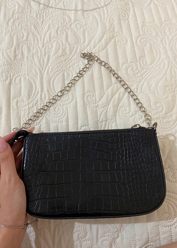 Bershka Siyah Deri Çanta