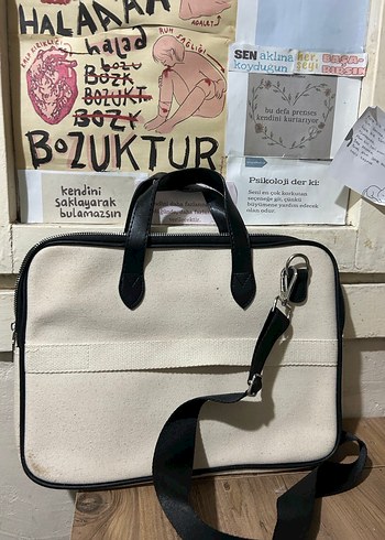 Beyaz Deri Fermuarlı Kadın Çanta laptop - Görsel 2