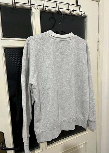 Oxford Baskılı Gri Kadın Sweatshirt - Görsel 3