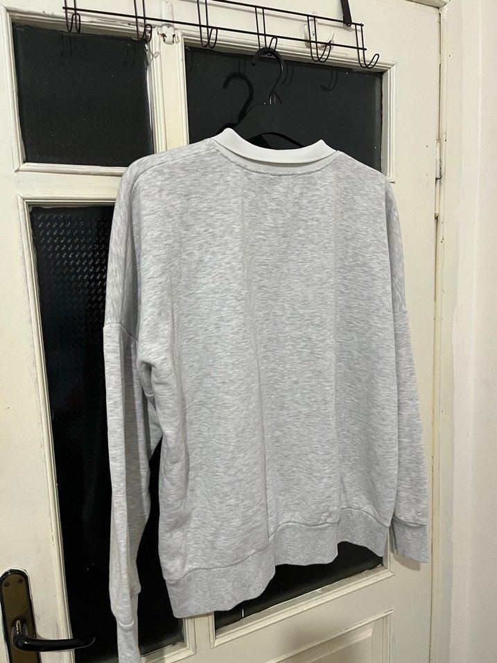 Oxford Baskılı Gri Kadın Sweatshirt - Görsel 3