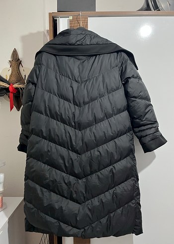 Siyah Uzun Kışlık Kadın Mont - Görsel 6