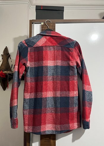 Erkek Çocuk Kırmızı Ekose Yün Gömlek - Görsel 3