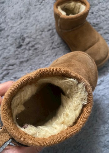 Ugg çocuk bot - Görsel 2