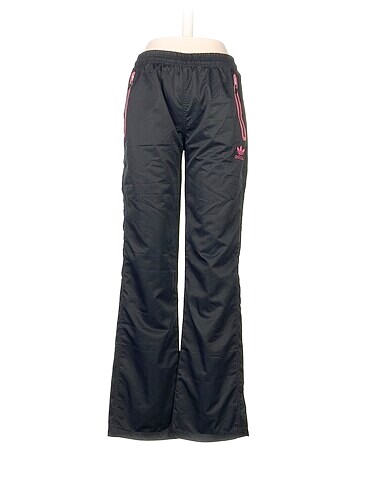 Adidas Düz Kesim %70 İndirimli.