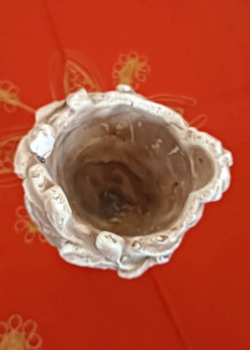 Beyaz ve Gri Figürin Baş Heykeli - Görsel 6