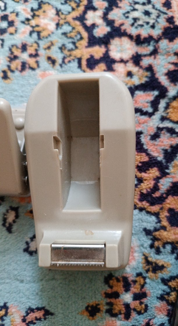 Bej ve Gri Masaüstü Zımba Seti - Görsel 3