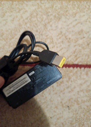 Lenovo Siyah Laptop Şarj Adaptörü - Görsel 3