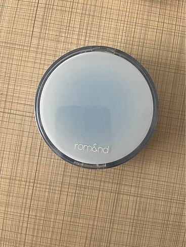 Romand Cushion