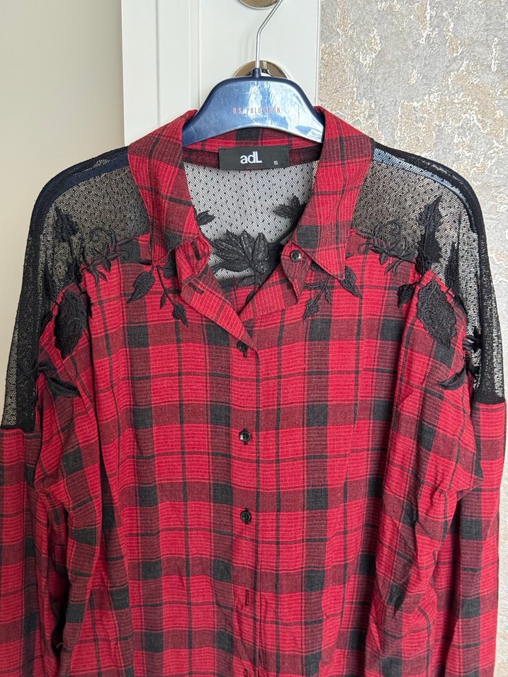 Düğmeli Kırmızı Ekose Uzun Kollu Gömlek - Görsel 4