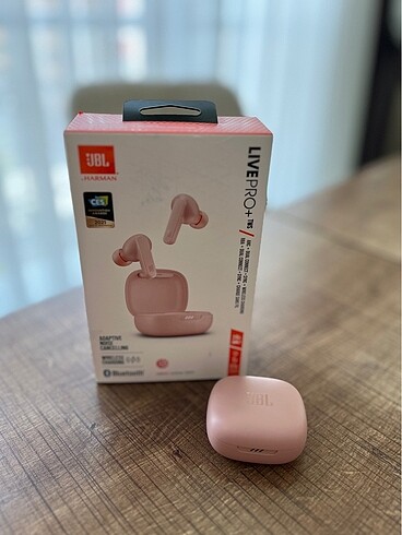 JBL LİVE PRO+ kulaklık