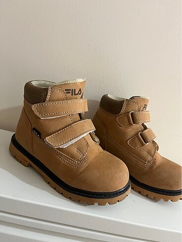 Fila çocuk bot