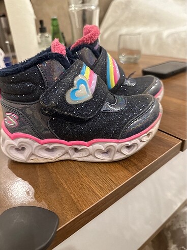 Skechers çoçuk bot 26 beden