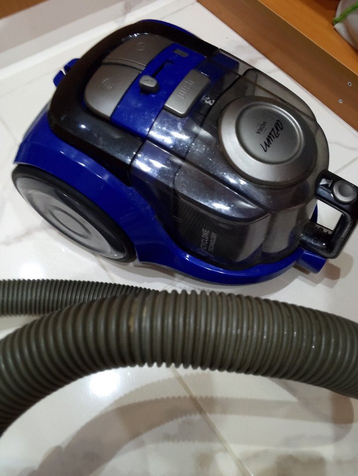 Mavi ve Gri Azur MORA Elektrikli Süpürge - Görsel 2