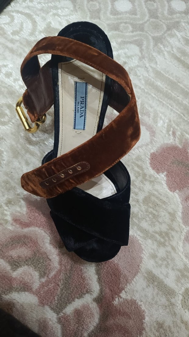 Kahverengi Süet Tokalı Kalın Topuklu Kadın Ayakkabı - Görsel 3