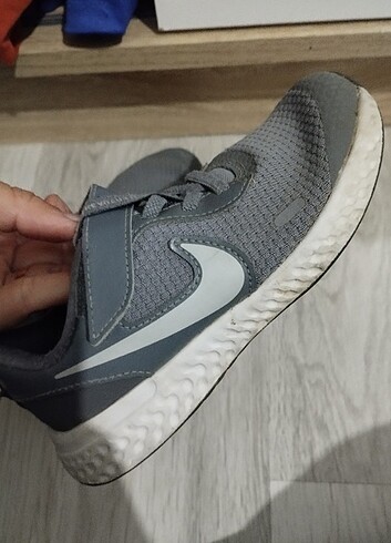Nike çocuk ayakkabisi