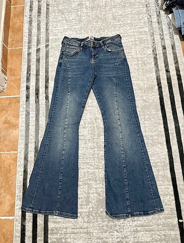 Urban Outfitters Flare Jean