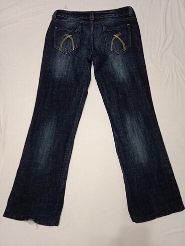l Beden y2K Jean