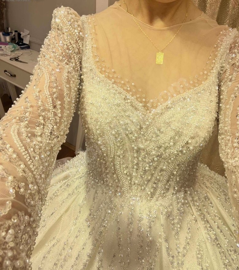 Beyaz Uzun Kollu gelinlik - Görsel 3