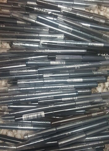 Maybelline eyeliner 