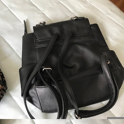  Beden siyah Renk Nine west sırt çantası