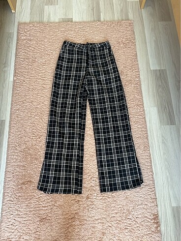 H&M Yırtmaçlı ekoseli pantolon