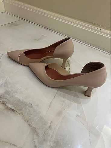 39 Beden ten rengi Renk Pudra stiletto