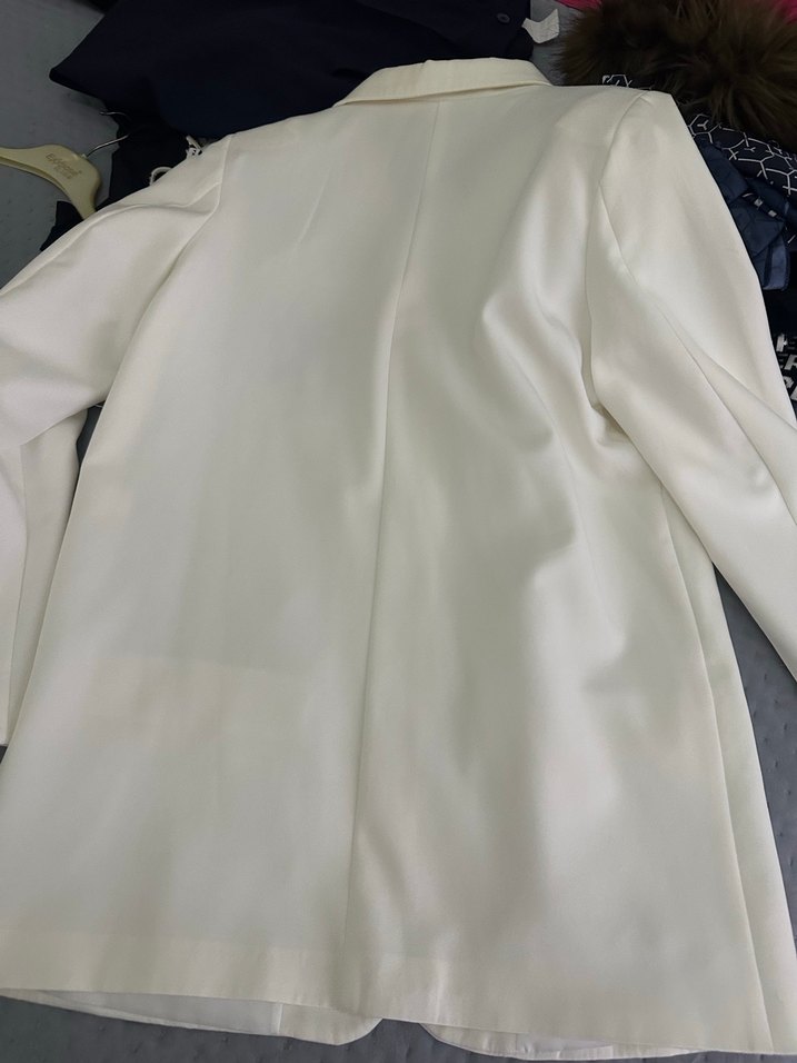 Beyaz Düğmeli Kadın Blazer Ceket - Görsel 4