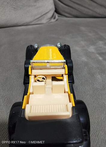  Klasik Renault modeli metal diecast araba 