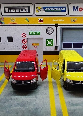 Beden Renk Volkswagen Transporter T6 modeli metal oyuncak araba