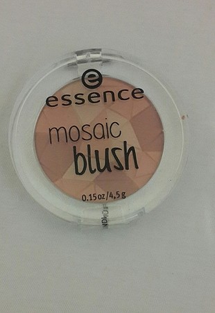 essence allik 