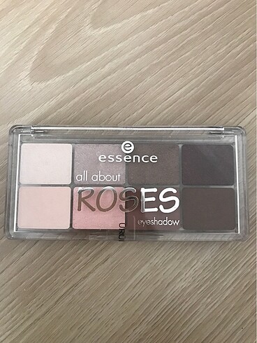 Essence essence far paletı