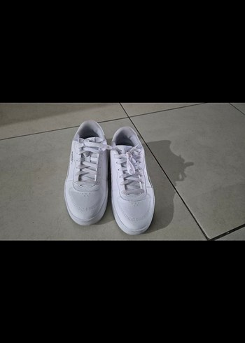 Puma Beyaz Kadın Spor Ayakkabı skye clean