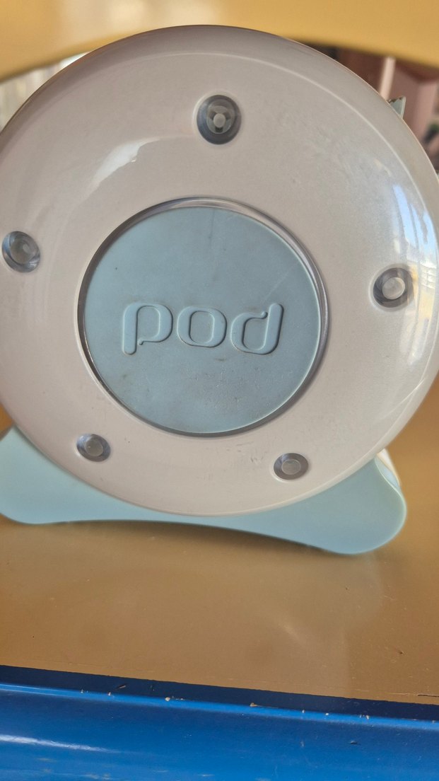 Grå ve Beyaz Disk Saklama Ünitesi - Görsel 2