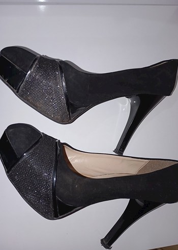 Siyah Süet Topuklu Kadın Ayakkabı - Görsel 3