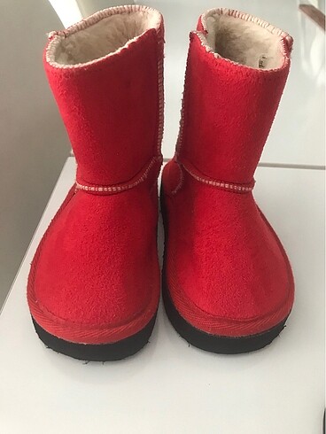 Kırmızı ugg