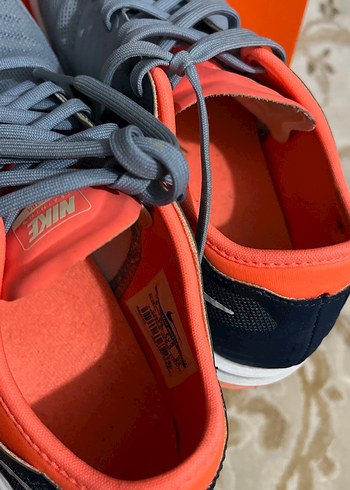 Nike Gri Elastik Bağcıklı Spor Ayakkabı - Görsel 3