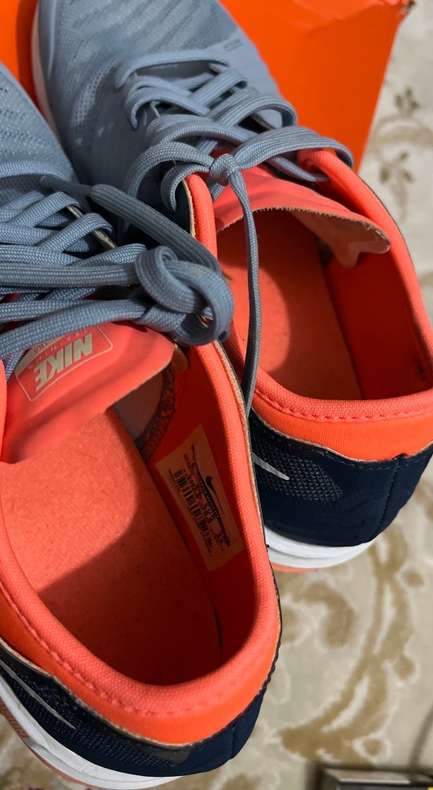 Nike Gri Elastik Bağcıklı Spor Ayakkabı - Görsel 3