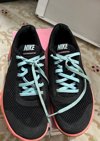 Nike Siyah Turuncu Kadın Spor Ayakkabı - Görsel 2