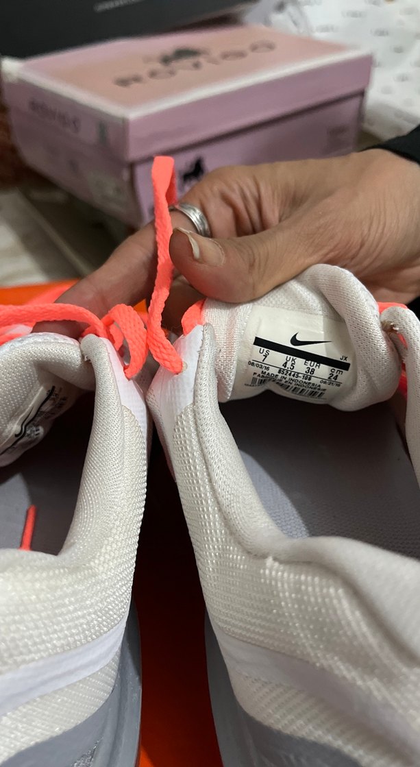 Renkli Bağcıklı Nike Kadın Spor Ayakkabı - Görsel 4