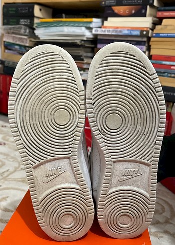 Beyaz Nike Kadın Yüksek Topuklu Spor Ayakkabı - Görsel 3